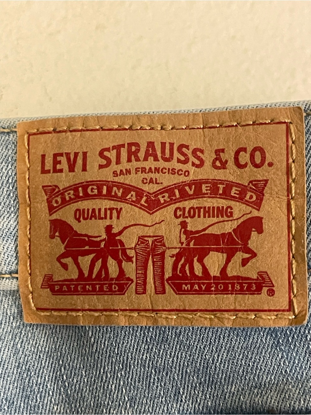 Levi's Light Blue Distressed Skinny Jeans - Picture 4 of 4